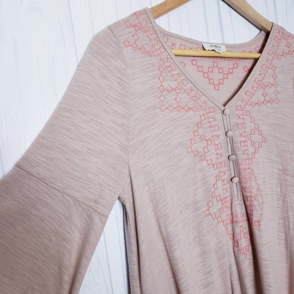 Umgee Embroidered V-Neck Button Front Tunic Bell Sleeve Small - Picture 8 of 10